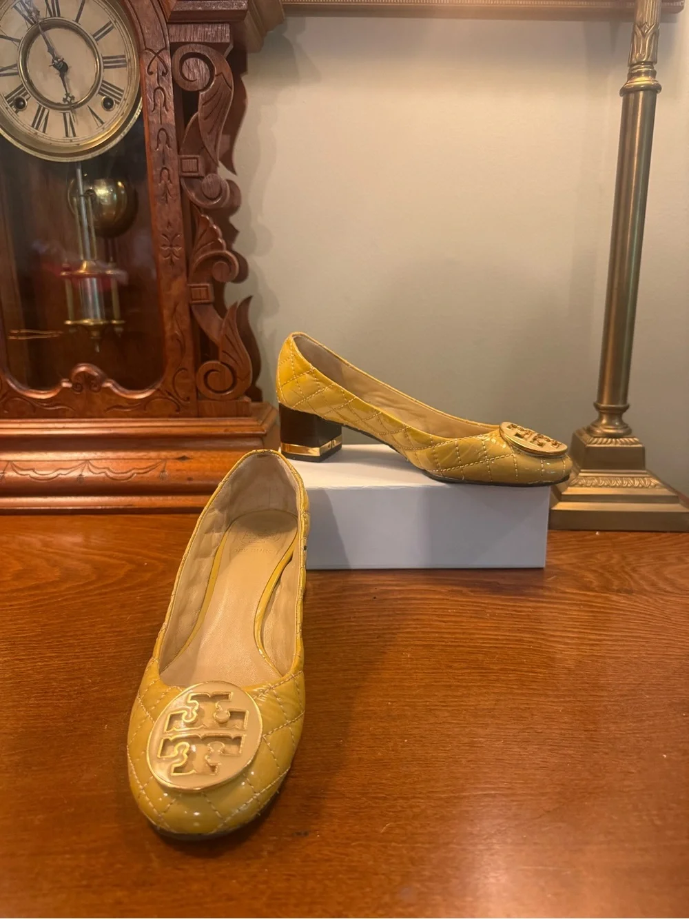 Tory Burch Quilted Patent Leather Block Heel Pumps in Mustard Yellow Size 6.5